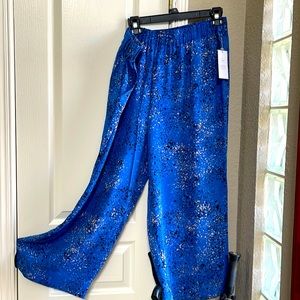 🎉🎉PRICEDROP🎉WIDE FLOWING LEG,flowing,soft material Madison Gray